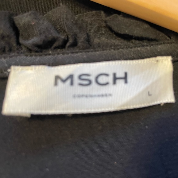 **Below suggested price!!** MSCH - black top size L - Picture 4 of 5